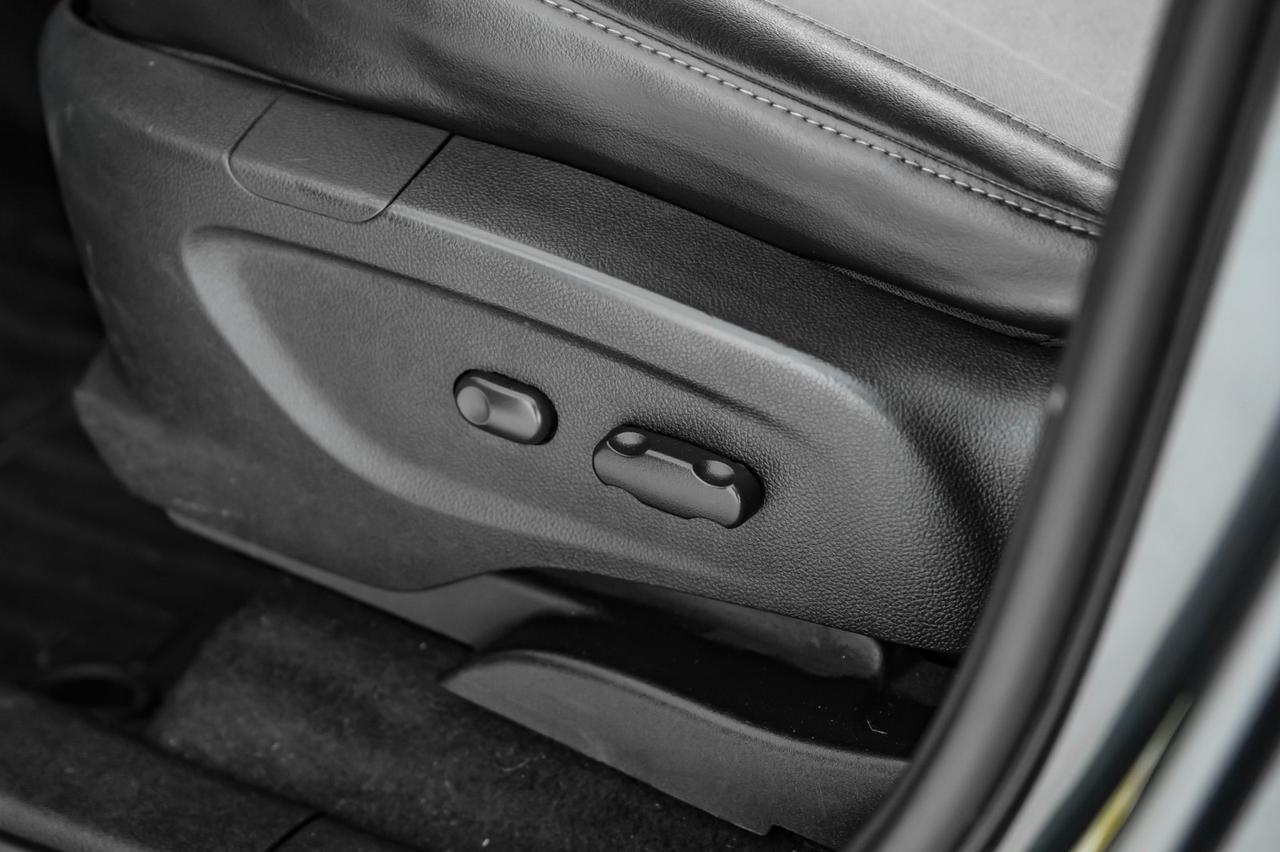 2016 Chevrolet Trax LT AWD AUTOMATIC LEATHER/CLOTH SEATS REAR CAMERA BLUETOOTH CRUIS Carrollton TX