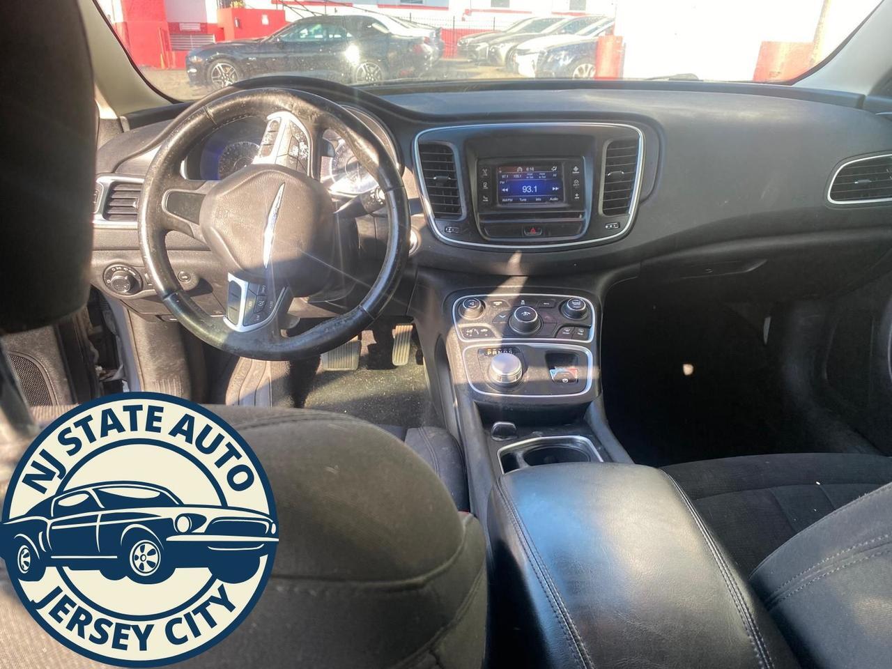 2016 Chrysler 200