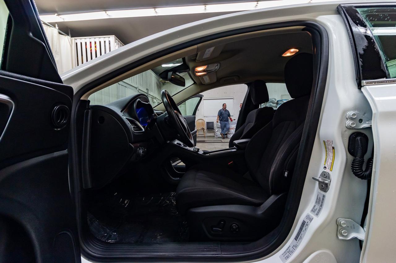 2016 Chrysler 200 Limited BCam Heated Seats Red Deer AB