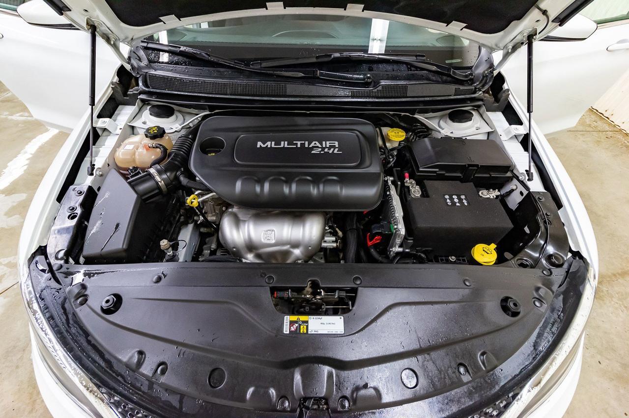 2016 Chrysler 200 Limited BCam Heated Seats Red Deer AB