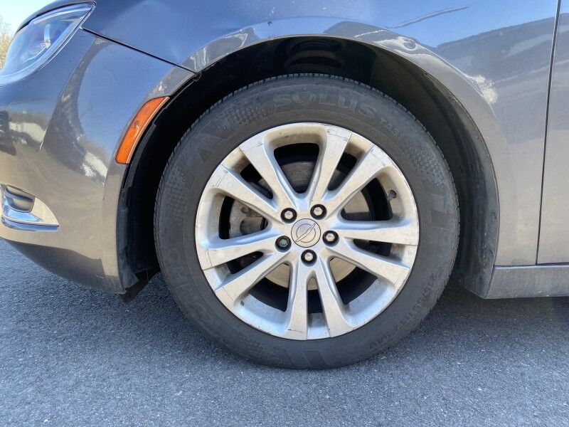 2016 Chrysler 200 Limited Bristol  PA