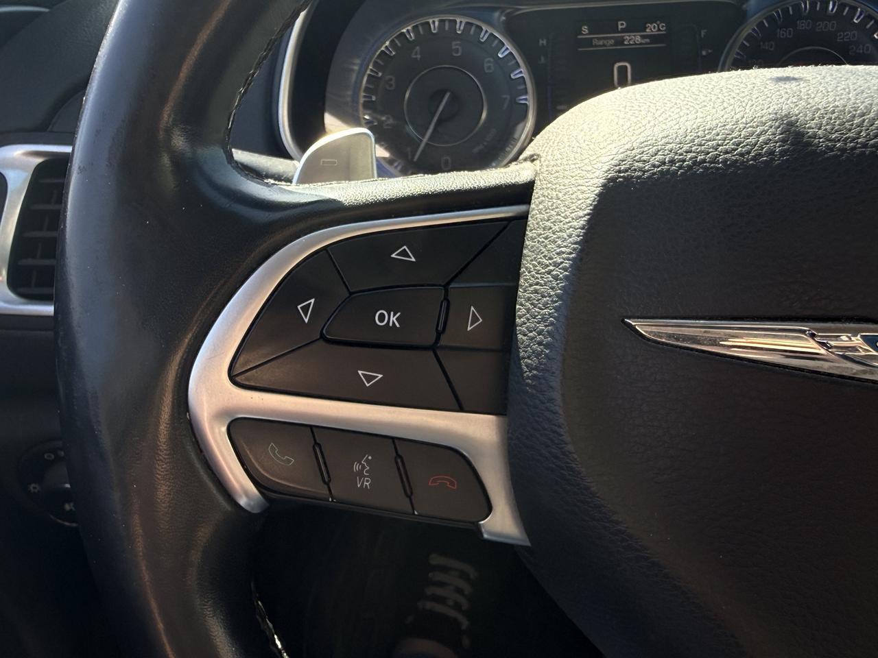 2016 Chrysler 200 Limited FWD Sedan | V6 Engine | Gloss Black | Sunroof | Touchscreen | Remote Start | Backup Camera Redwater AB