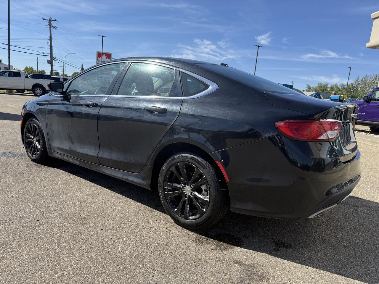 2016 Chrysler 200 Limited FWD Sedan | V6 Engine | Gloss Black | Sunroof | Touchscreen | Remote Start | Backup Camera Redwater AB