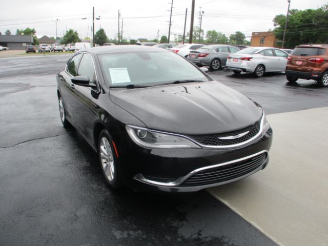 2016 Chrysler 200 Limited