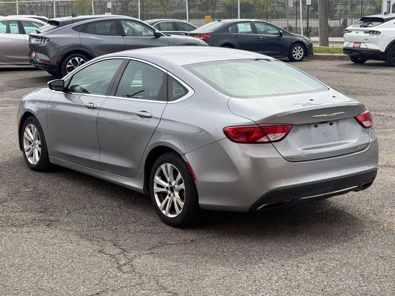 2016 Chrysler 200