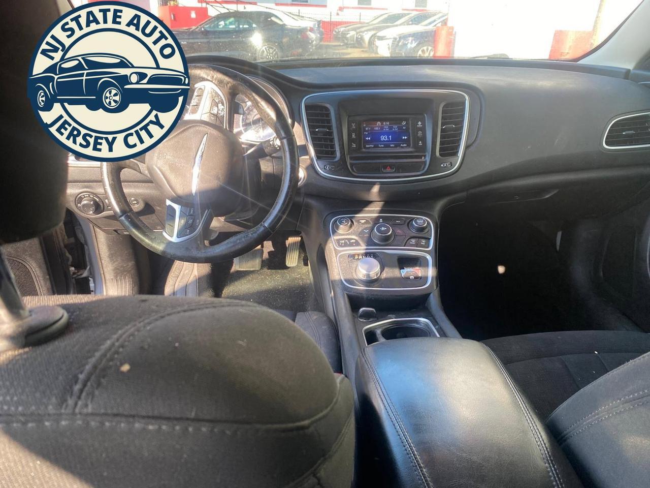 2016 Chrysler 200