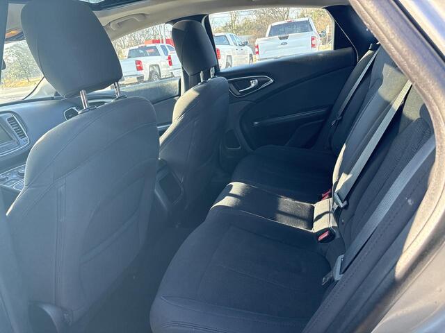 2016 Chrysler 200 Limited Meridian MS