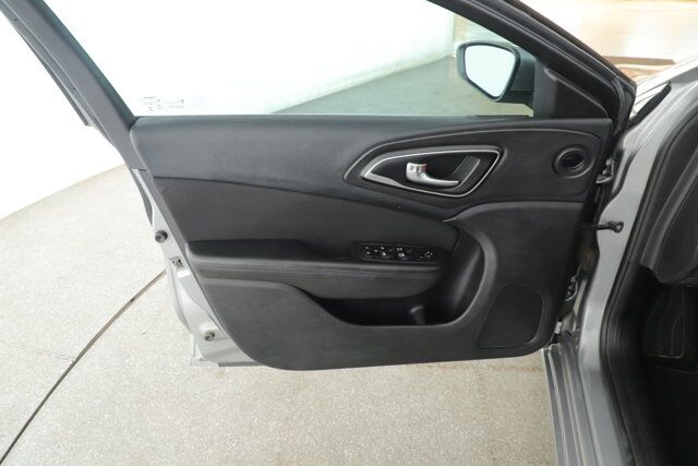 2016 Chrysler 200 Limited New Braunfels TX