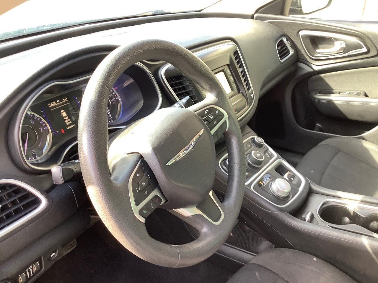 2016 Chrysler 200 Limited Hayden ID