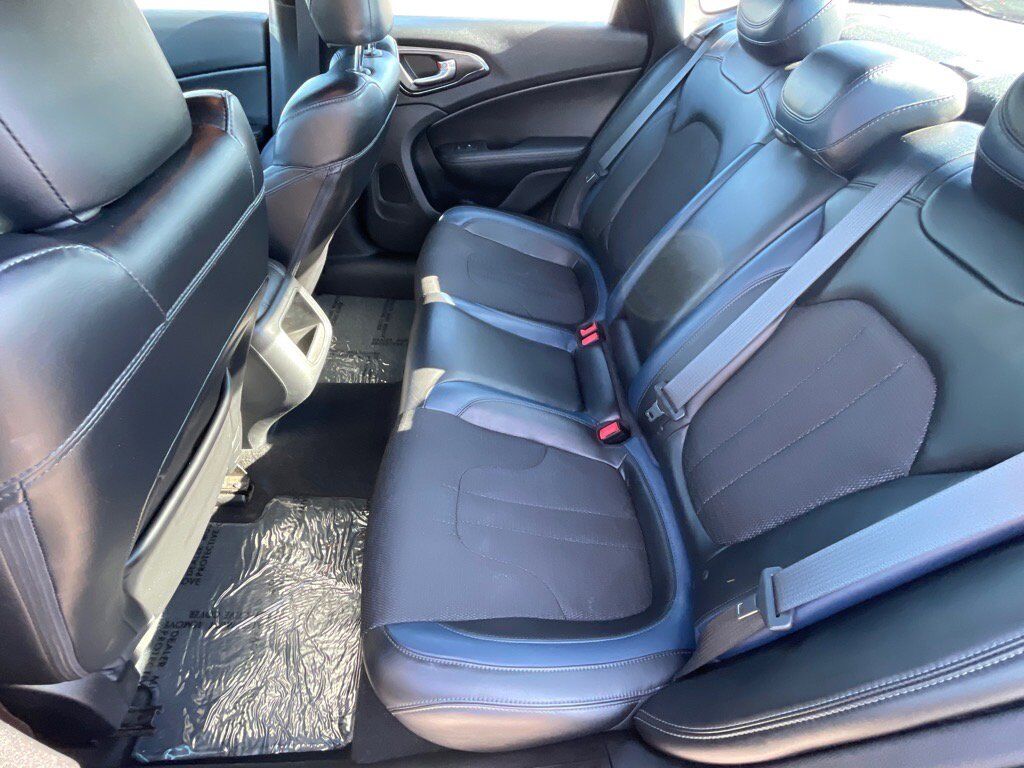 2016 Chrysler 200 S Oak Ridge TN