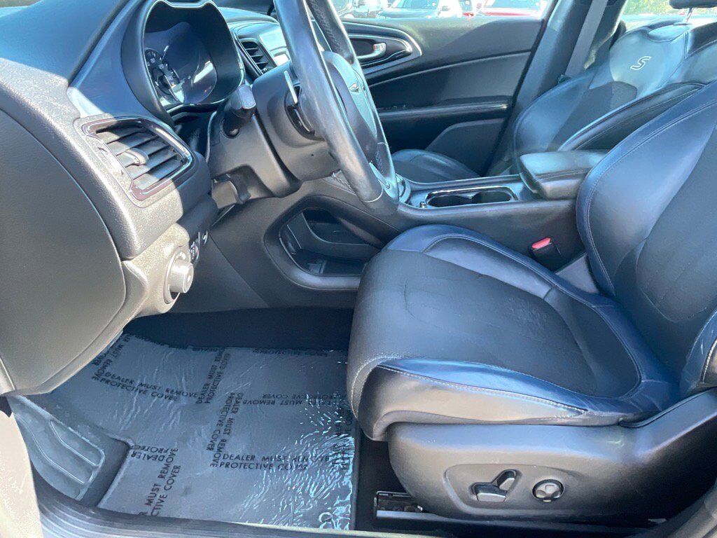 2016 Chrysler 200 S Oak Ridge TN
