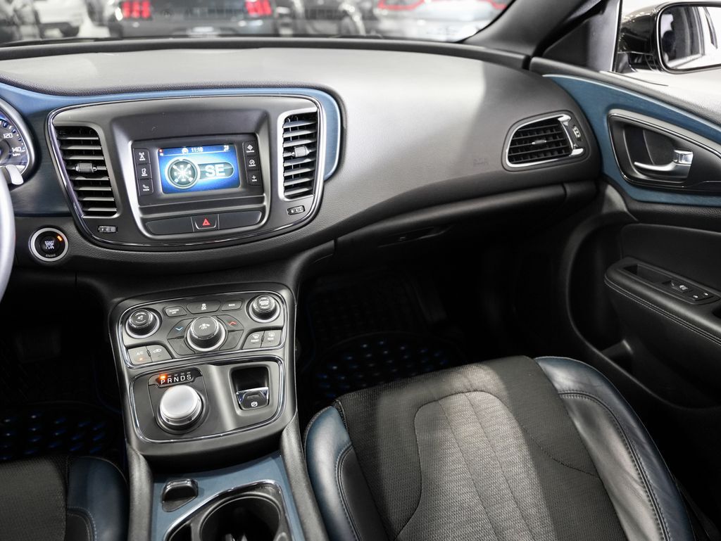 2016 Chrysler 200 S Tigard OR