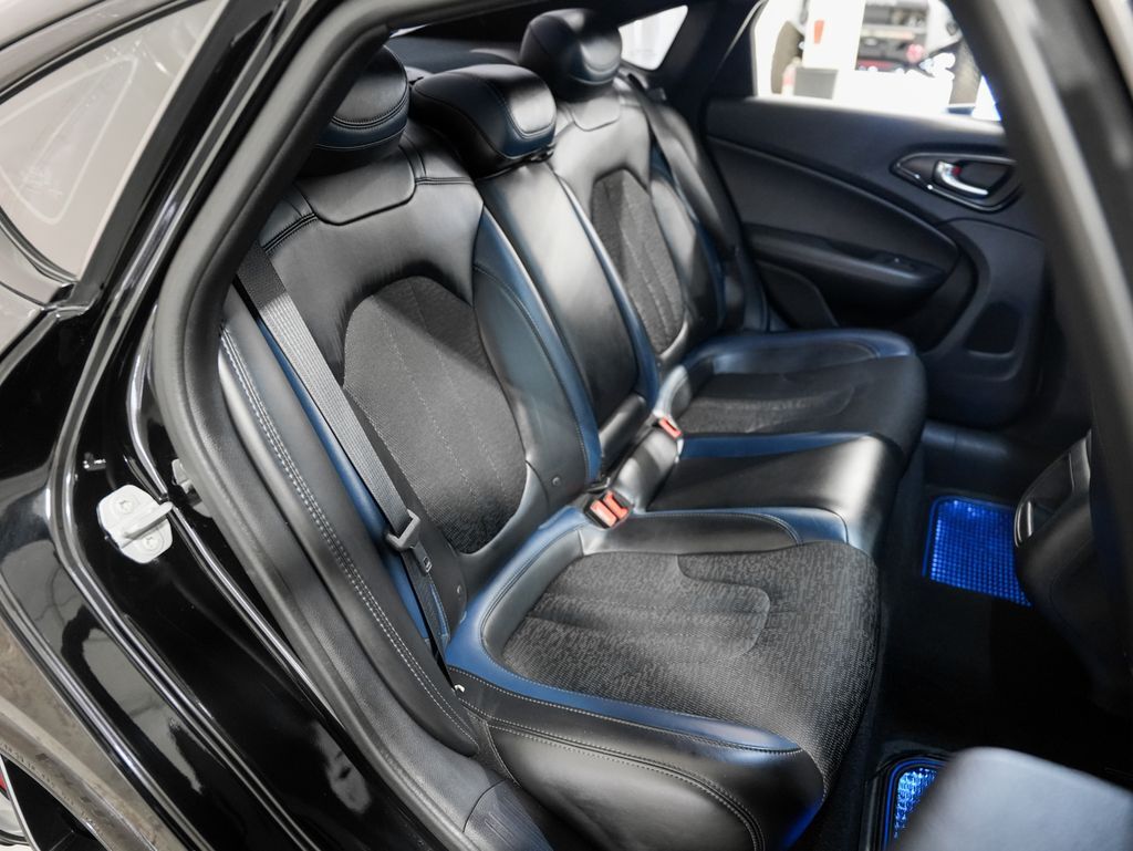 2016 Chrysler 200 S Tigard OR