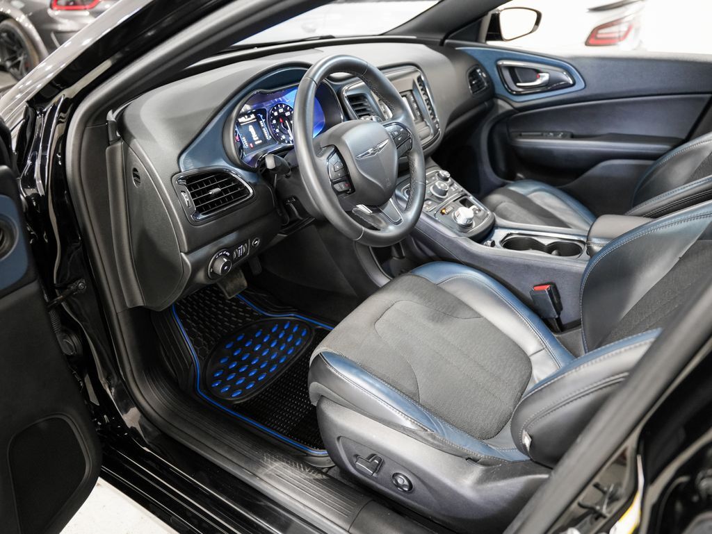 2016 Chrysler 200 S Tigard OR
