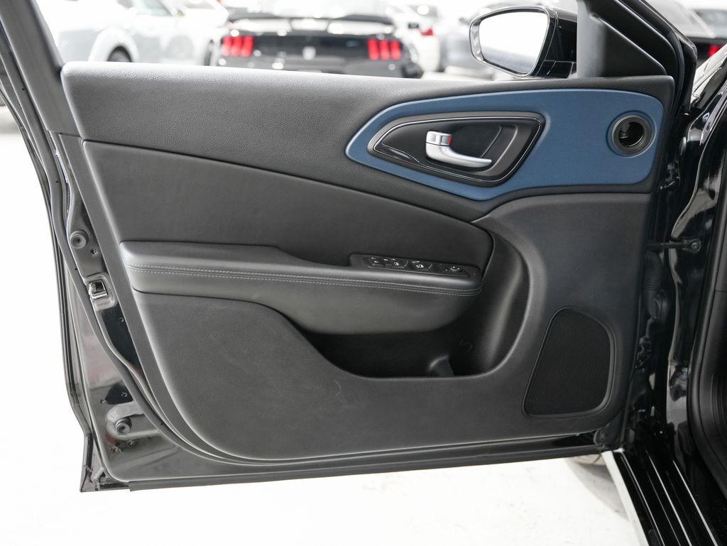 2016 Chrysler 200 S Tigard OR