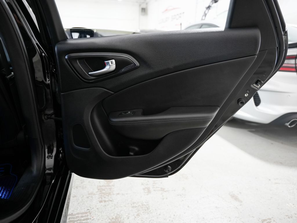 2016 Chrysler 200 S Tigard OR