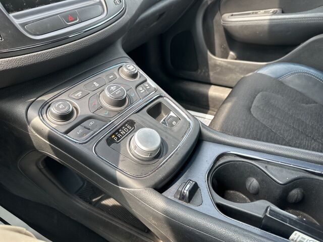 2016 Chrysler 200 S Watertown SD