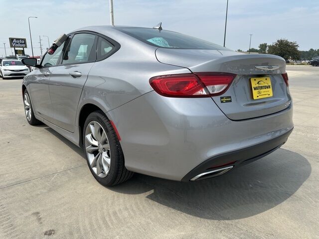 2016 Chrysler 200 S Watertown SD