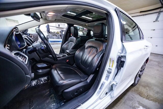 2016 Chrysler 200C Leather Roof Nav BCam Red Deer AB