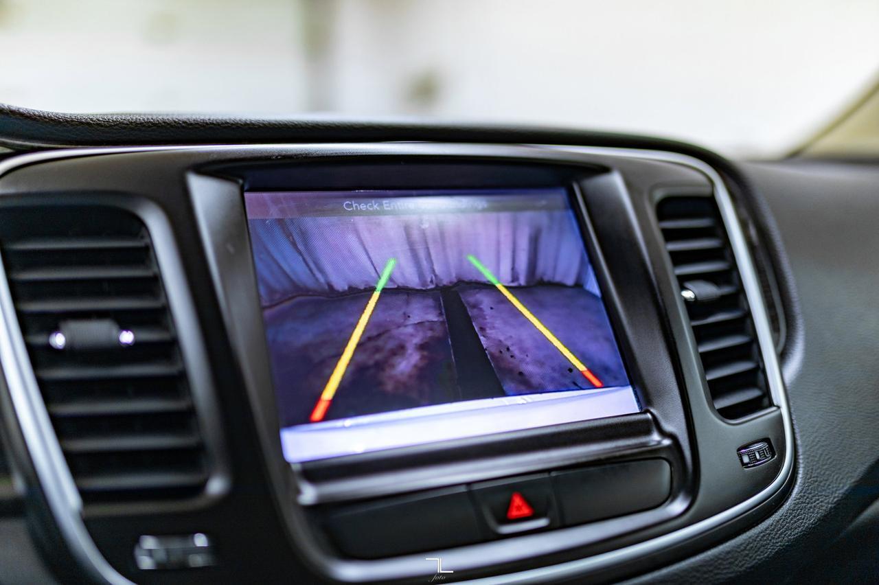 2016 Chrysler 200C Leather Roof Nav BCam Red Deer AB