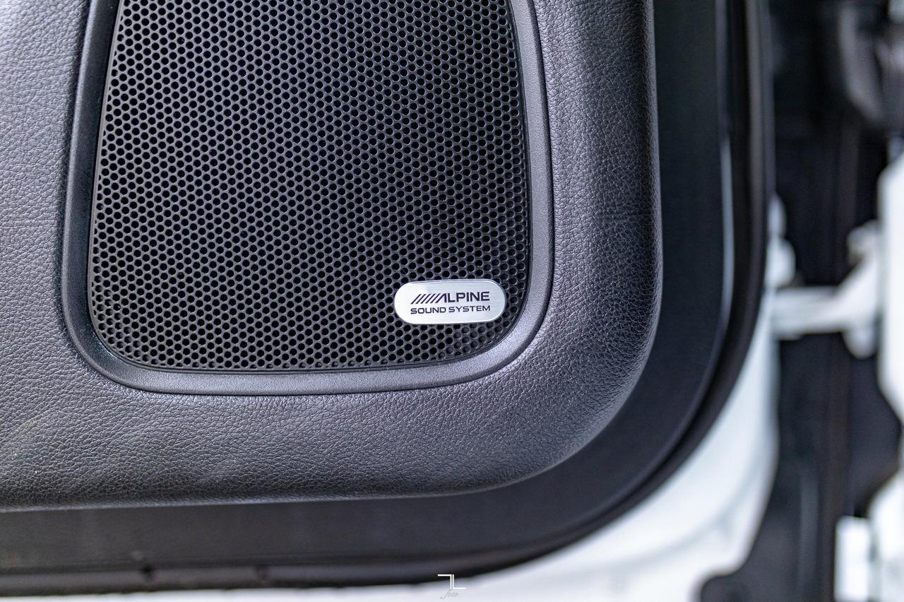 2016 Chrysler 200C Leather Roof Nav BCam Red Deer AB