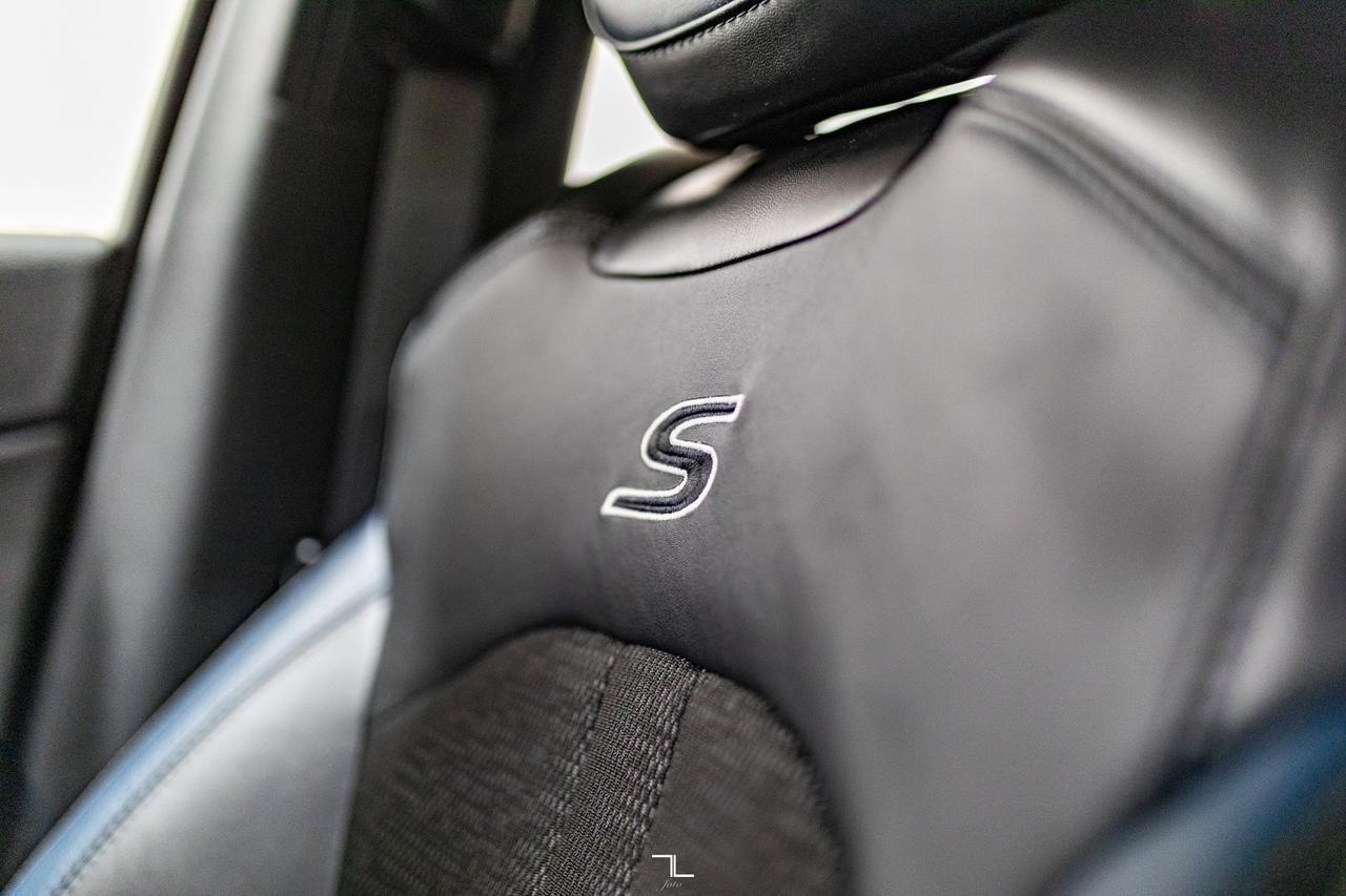 2016 Chrysler 200S AWD Alloy Edition Leather PSeat Red Deer AB