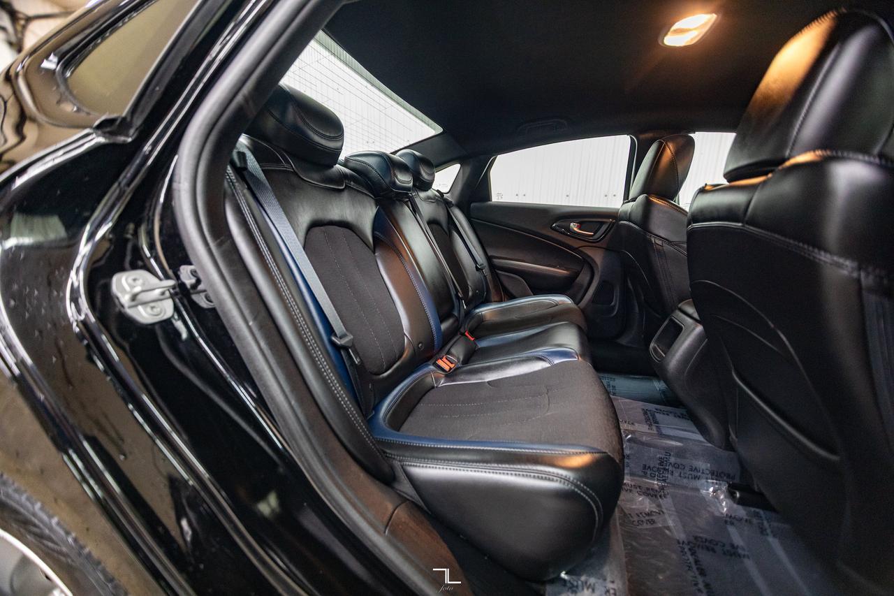 2016 Chrysler 200S AWD Alloy Edition Leather PSeat Red Deer AB