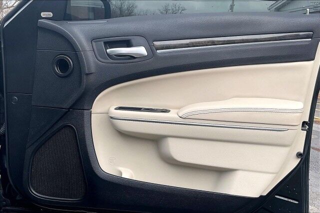 2016 Chrysler 300 300C Altoona PA