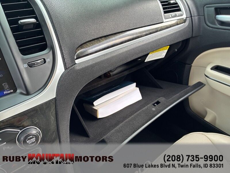 2016 Chrysler 300 300C Twin Falls ID