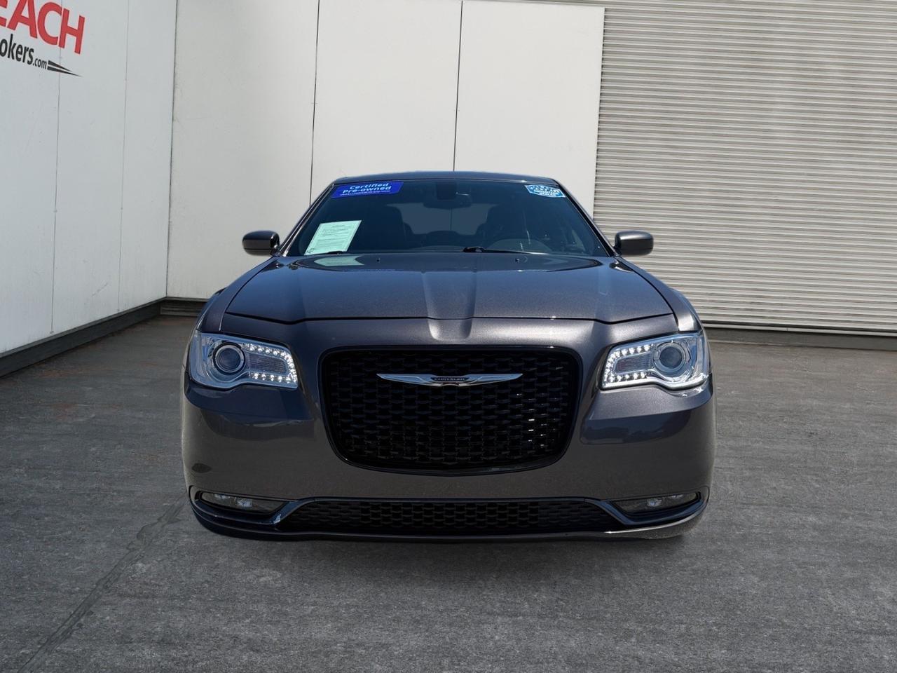 2016 Chrysler 300 300S, BACKUP CAMERA, BLUETOOTH, POWER/HEATED MIRRORS, UNIVERSAL GARAGE DOOR OPENER, BEATS SPEAKERS, CRUISE CONTROL, NAVIGATION, HEATED SEATS, LOW MILES, COME AND TEST DRIVE TODAY! Norfolk VA