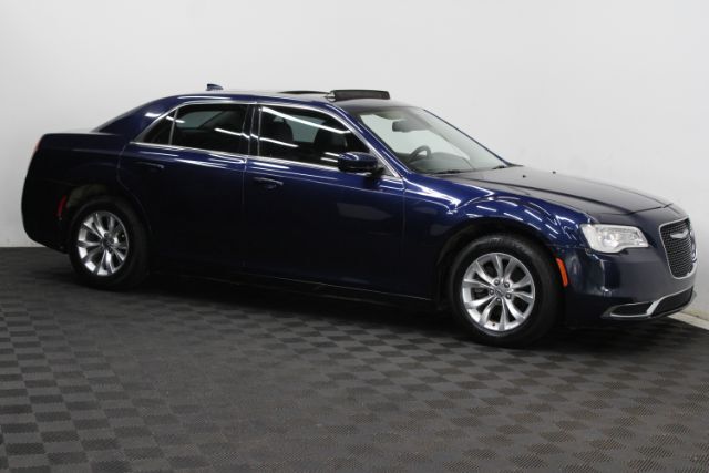2016 Chrysler 300 Limited