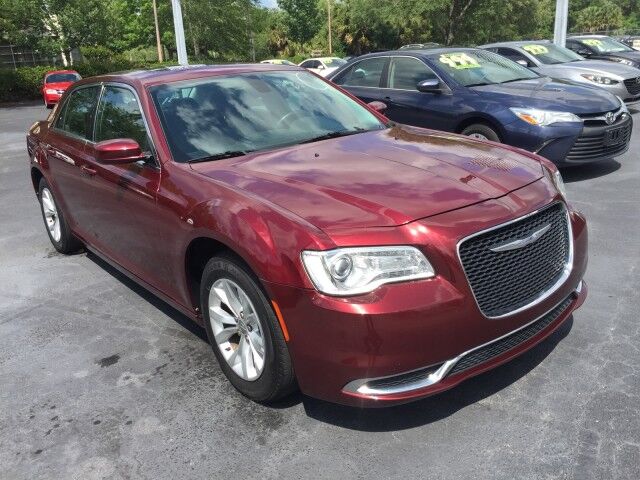 2016 Chrysler 300 Limited