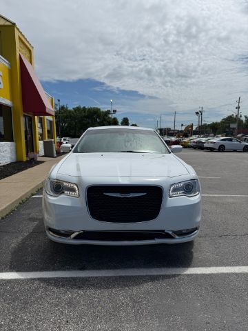 2016 Chrysler 300 Limited