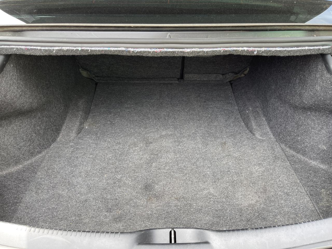 2016 Chrysler 300 Limited RWD Hayden ID
