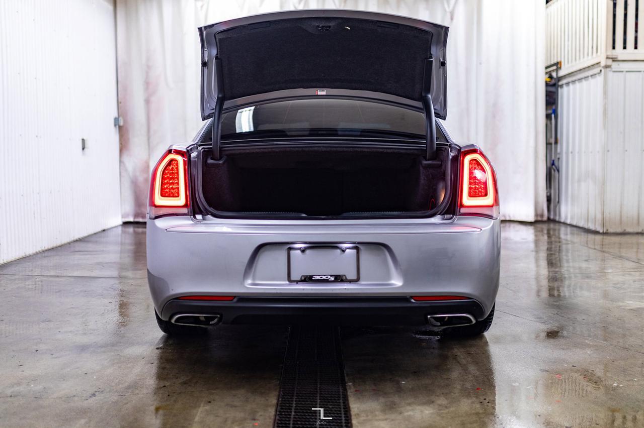 2016 Chrysler 300 S Leather Roof Nav BCam Red Deer AB