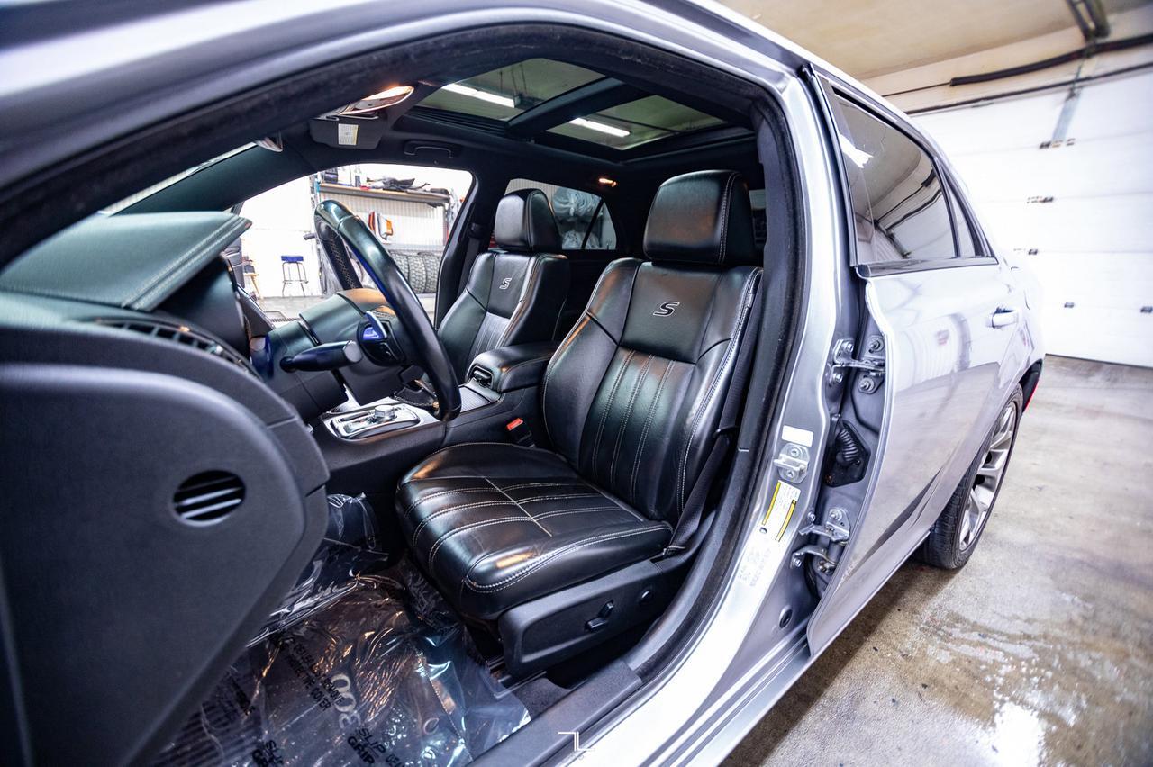 2016 Chrysler 300 S Leather Roof Nav BCam Red Deer AB