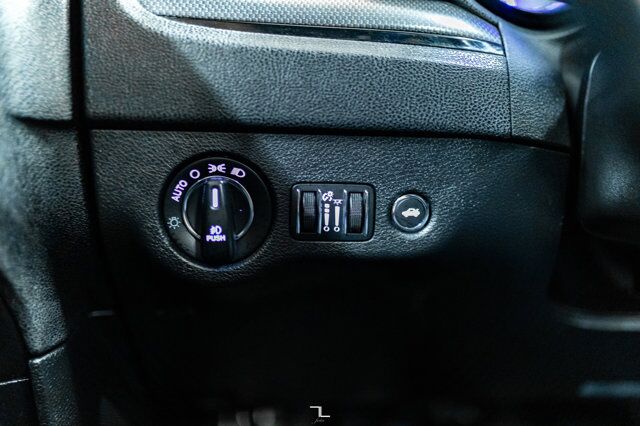 2016 Chrysler 300 S Leather Roof Nav BCam Red Deer AB