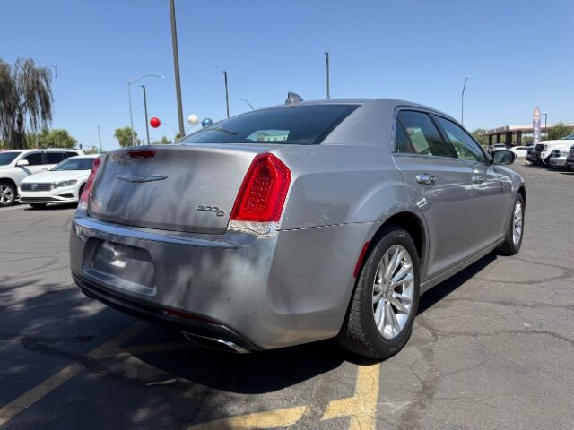 2016 Chrysler 300C 300C
