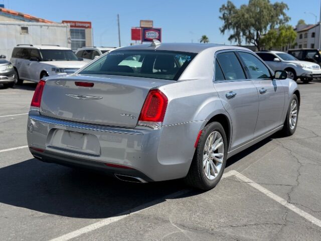 2016 Chrysler 300C 300C