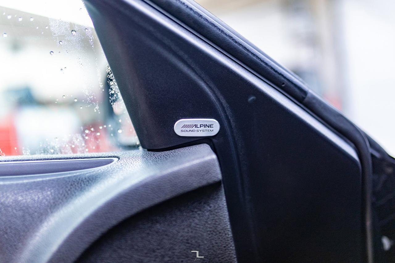 2016 Chrysler 300C AWD Leather Roof Nav BCam Red Deer AB