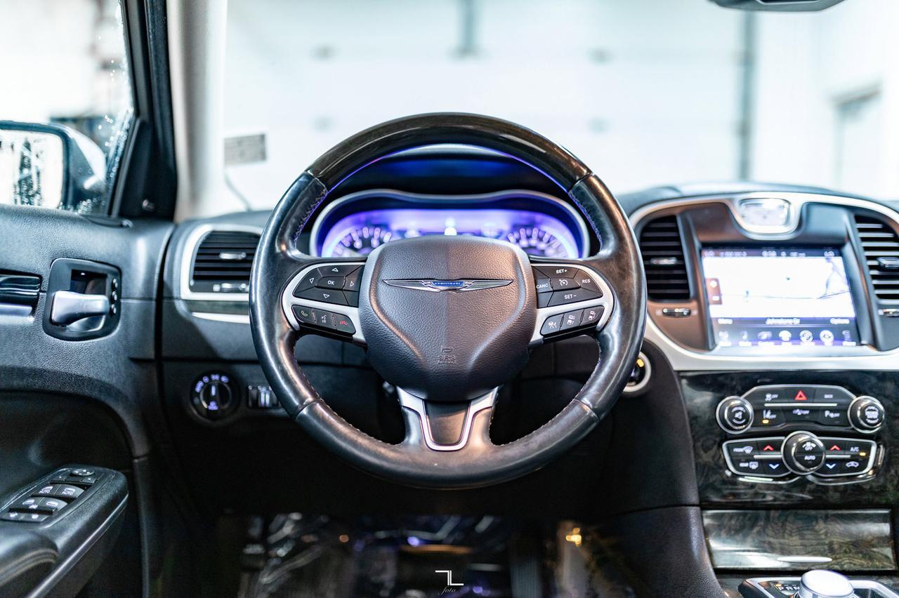 2016 Chrysler 300C AWD Leather Roof Nav BCam Red Deer AB