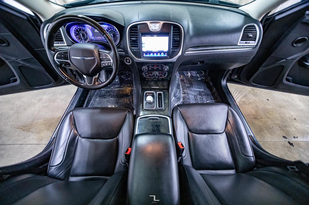 2016 Chrysler 300C AWD Leather Roof Nav BCam Red Deer AB