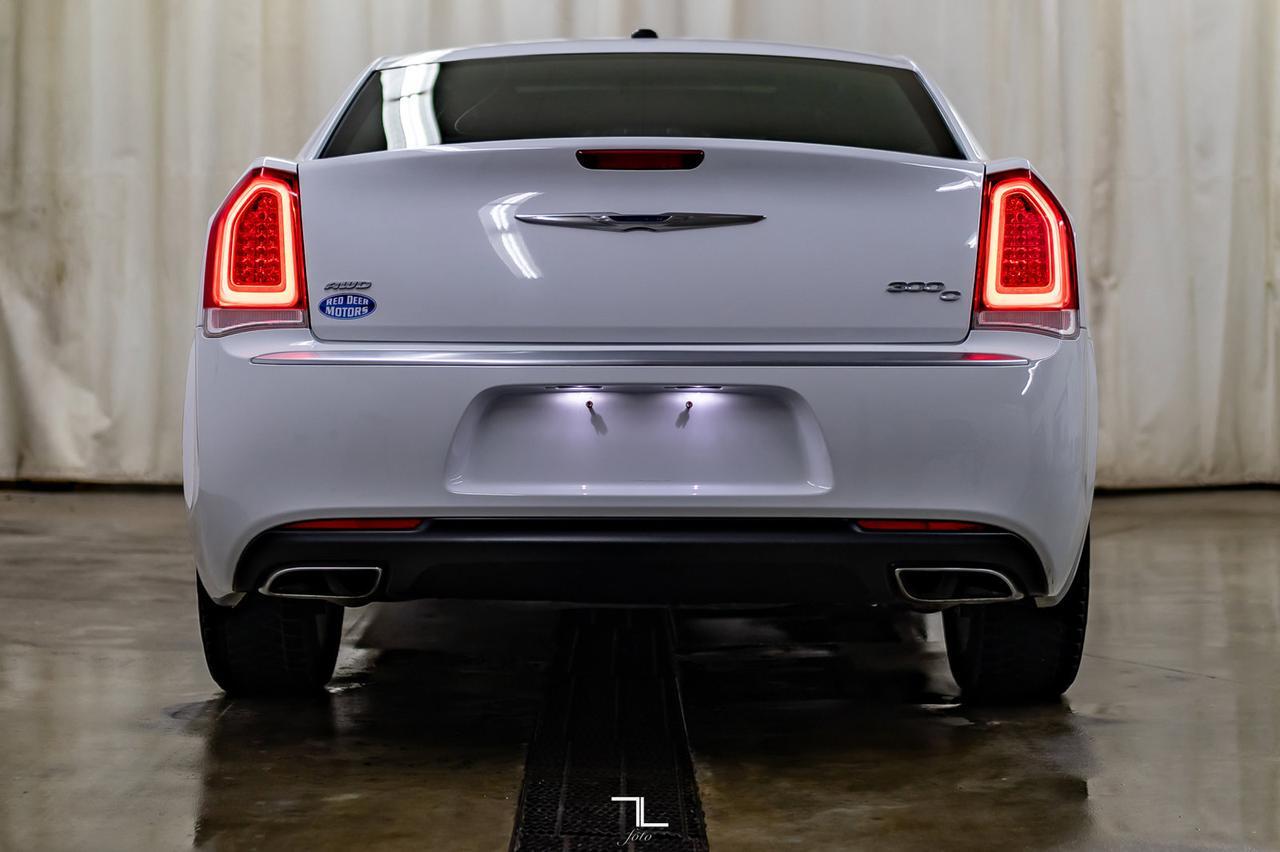 2016 Chrysler 300C AWD Platinum Leather Roof Nav BCam Red Deer AB
