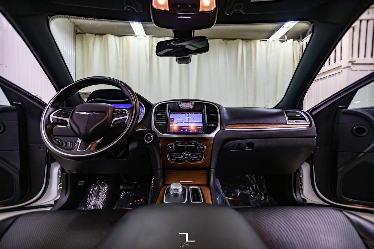 2016 Chrysler 300C AWD Platinum Leather Roof Nav BCam Red Deer AB