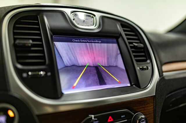 2016 Chrysler 300C AWD Platinum Leather Roof Nav BCam Red Deer AB