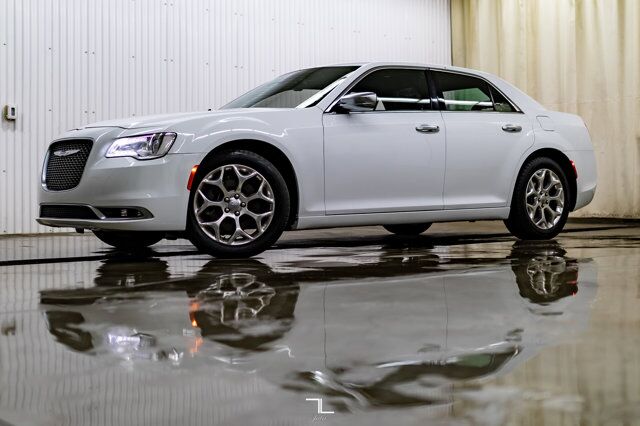 2016 Chrysler 300C AWD Platinum Leather Roof Nav BCam Red Deer AB