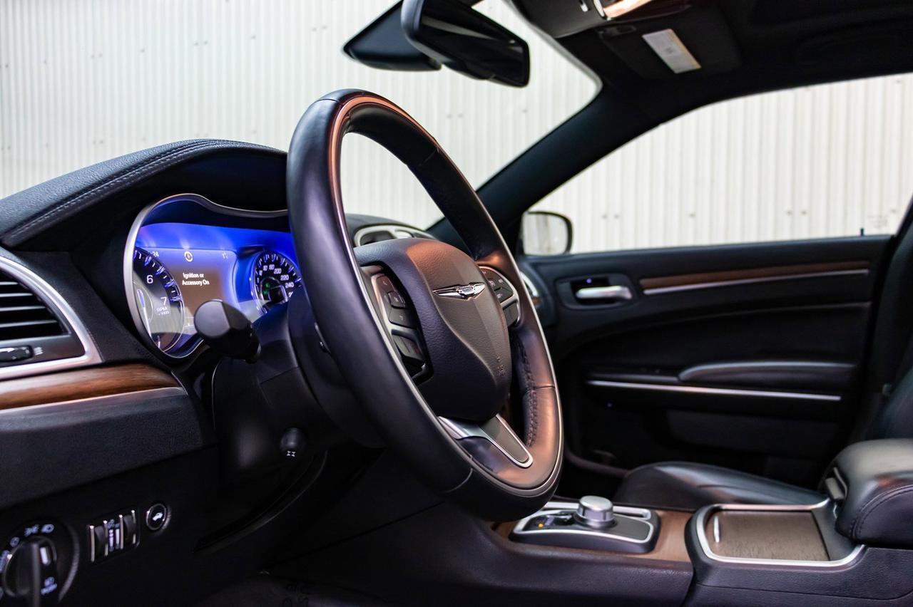 2016 Chrysler 300C AWD Platinum Leather Roof Nav Red Deer AB