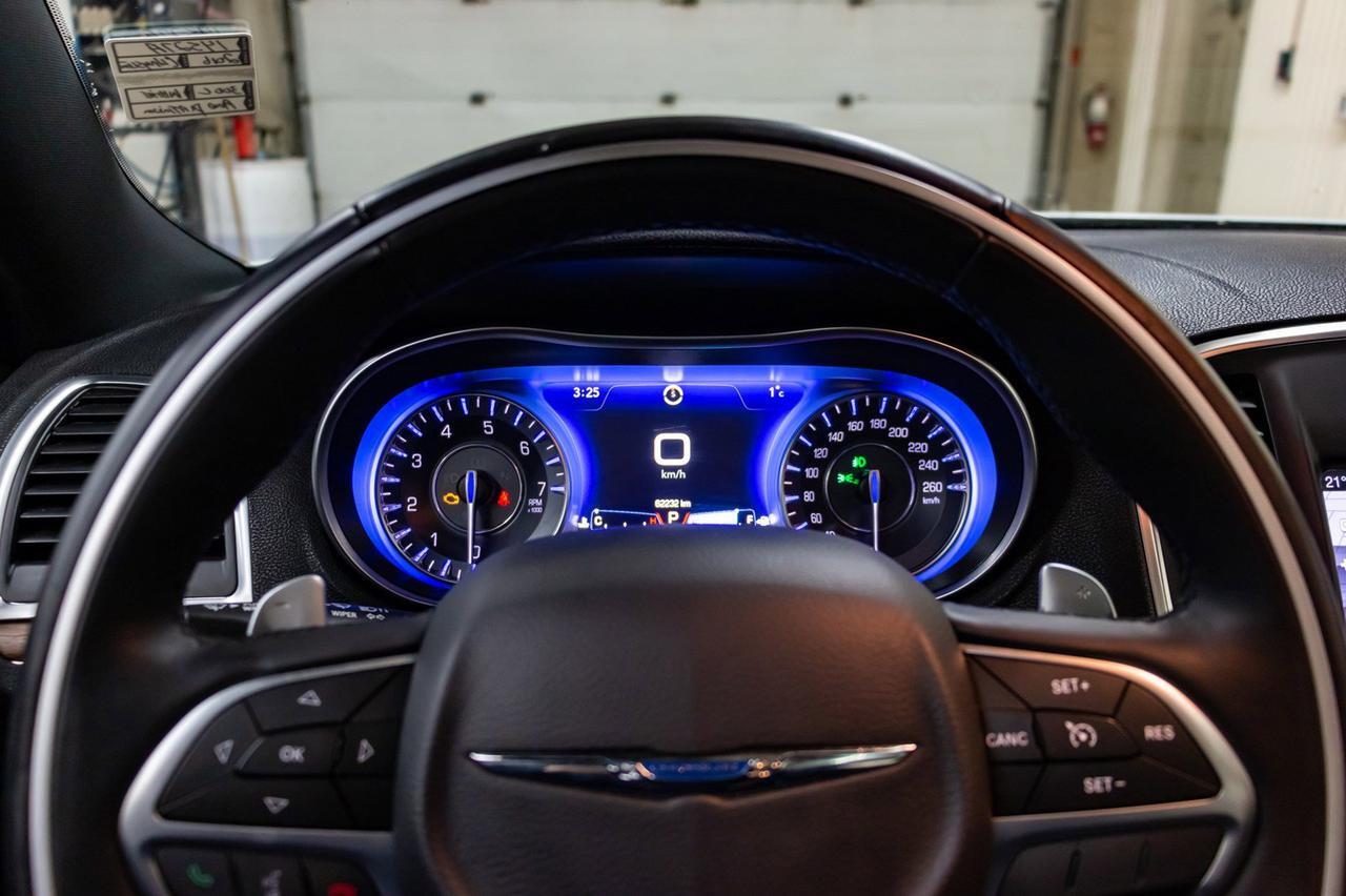 2016 Chrysler 300C AWD Platinum Leather Roof Nav Red Deer AB