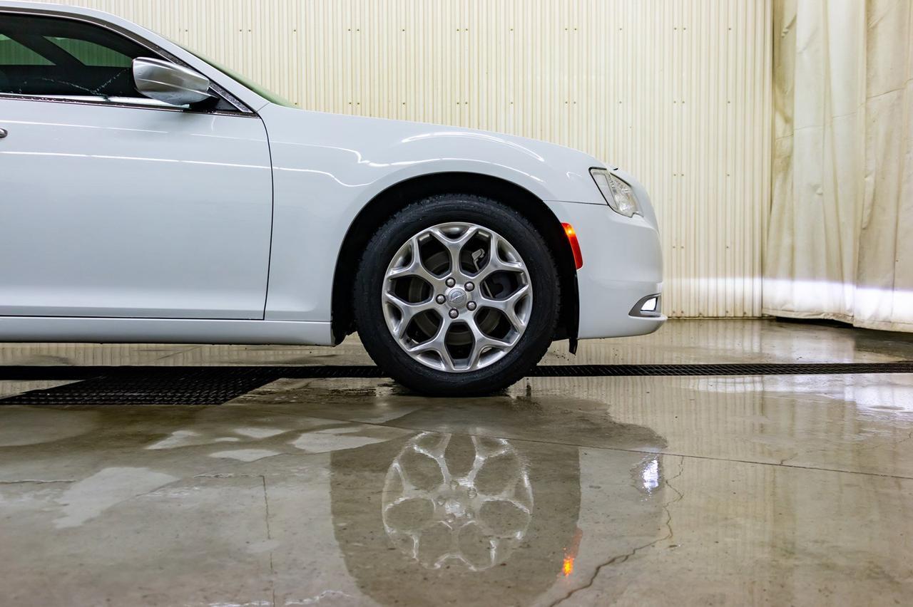 2016 Chrysler 300C AWD Platinum Leather Roof Nav Red Deer AB