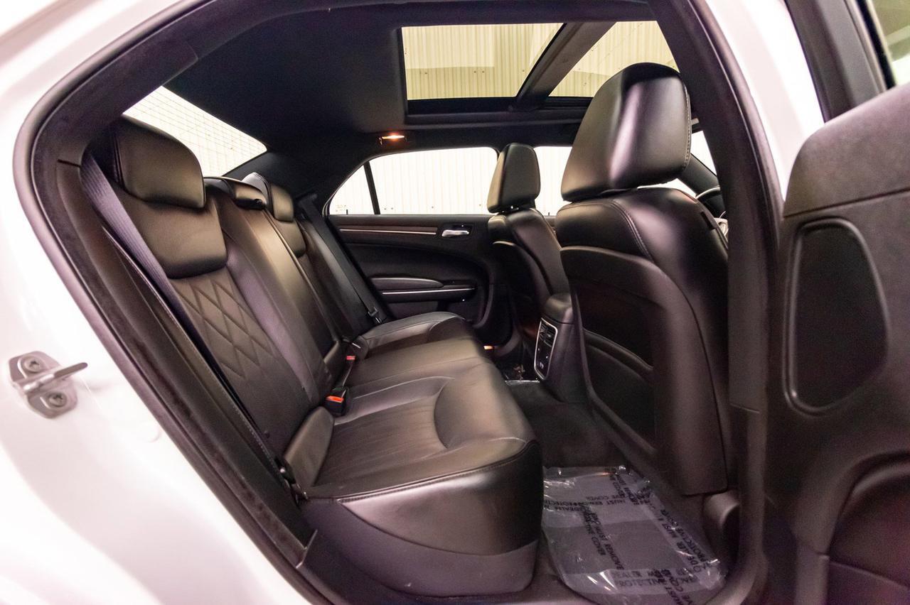 2016 Chrysler 300C AWD Platinum Leather Roof Nav Red Deer AB